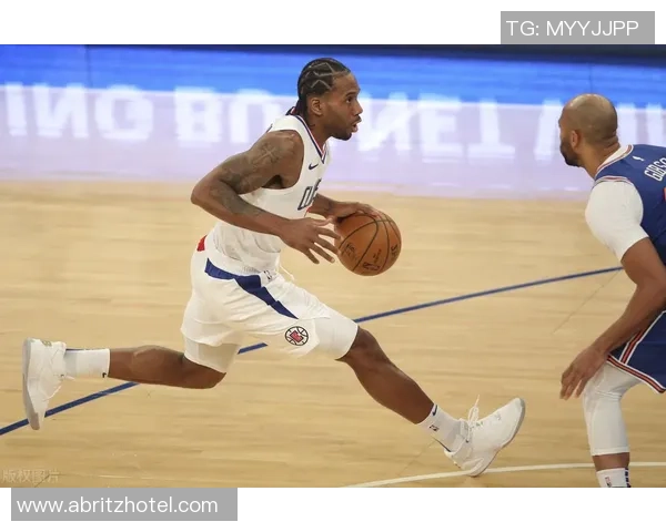 爵士队与尼克斯精彩对决回放全程回顾与分析